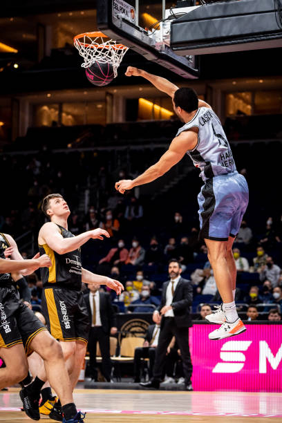 广州队挖宝成功！24岁签塔利斯卡，30岁转会费涨了，可惜没能归化.